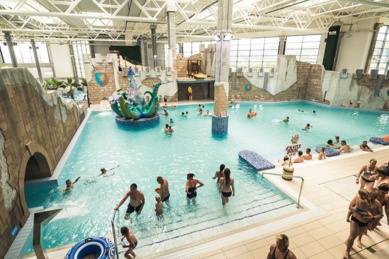 רדה Aqua Apartments מראה חיצוני תמונה